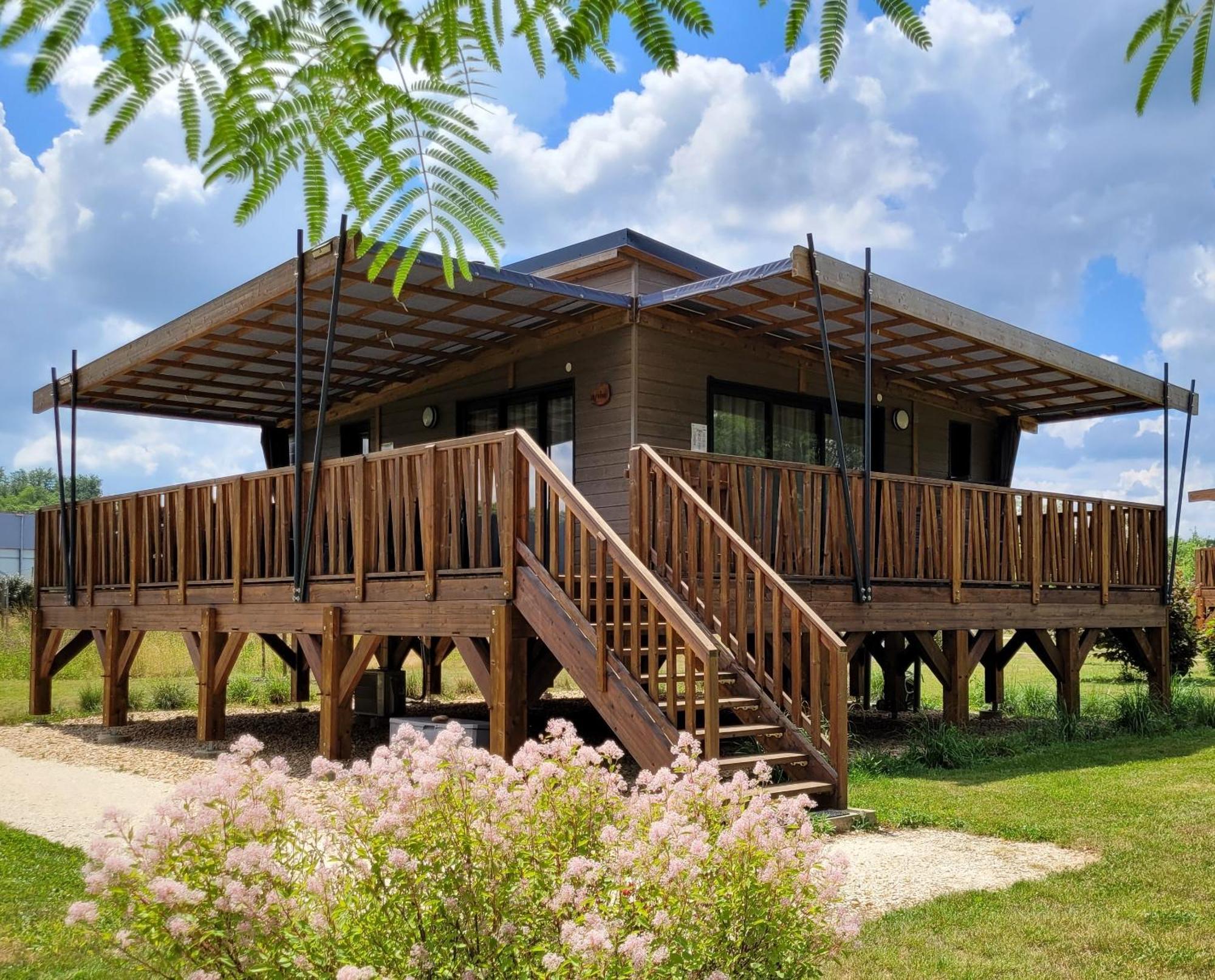 Les Chalets Du Moulin De Valade Condat-sur-Trincou 외부 사진
